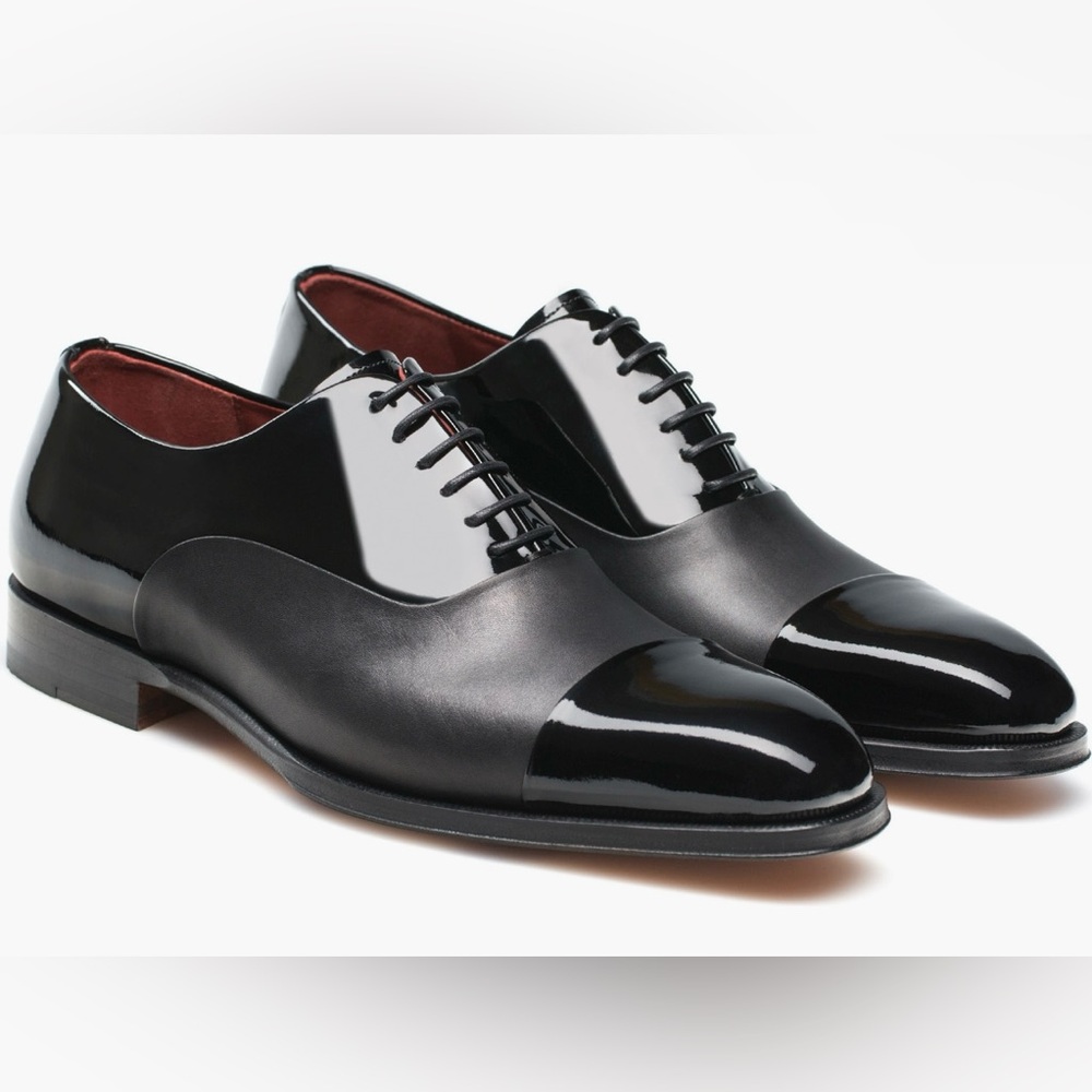 Magnani formal leather/Nappa men shoes with distinctive shine + silhouette